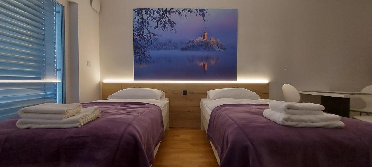 Bed & Breakfast Rezidenca Pipanova Ljubljana Kültér fotó